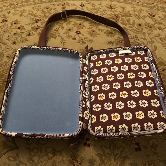 VERA BRADLEY..hard cover tablet case - Picture 5 of 6